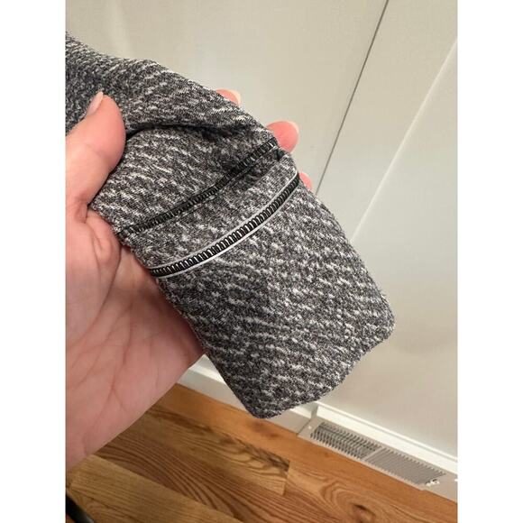 Lululemon Long Sleeve Top - Picture 8 of 9